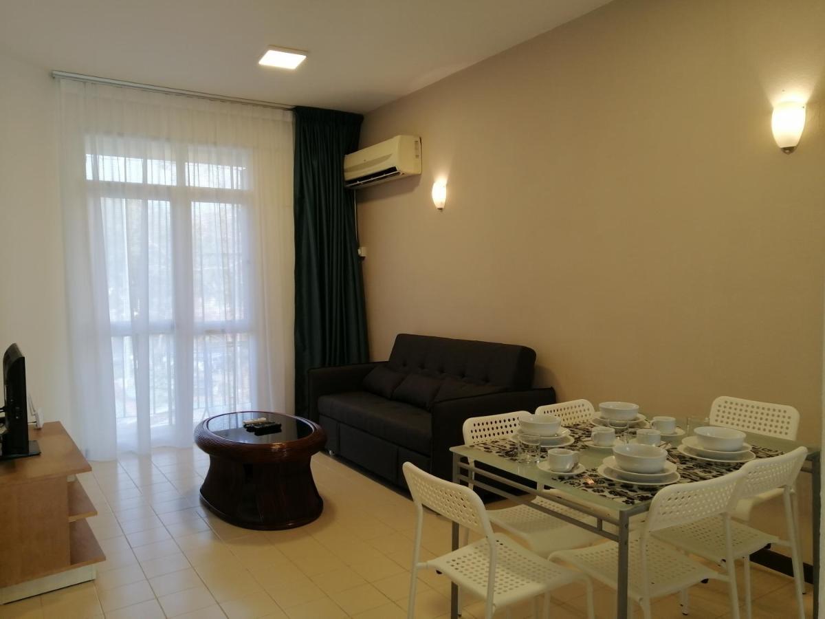 Bayu Emas Apartment By Wellington Resorts Batu Ferringhi Zewnętrze zdjęcie