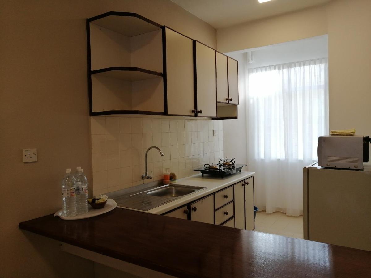 Bayu Emas Apartment By Wellington Resorts Batu Ferringhi Zewnętrze zdjęcie